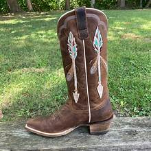 Roper Ladies Dist Arrow