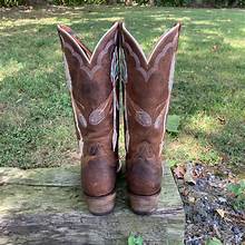 Roper Ladies Dist Arrow