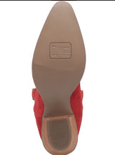 Dingo Ladies Red Suede Snip