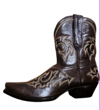 Star Ladies Brown Stitch Shorty